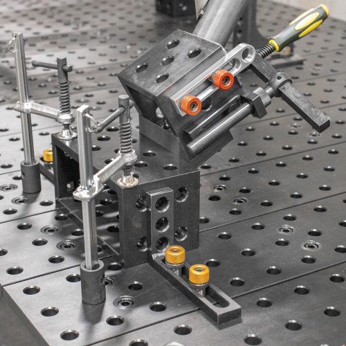 T-alakú szorító T-alakú markolattal